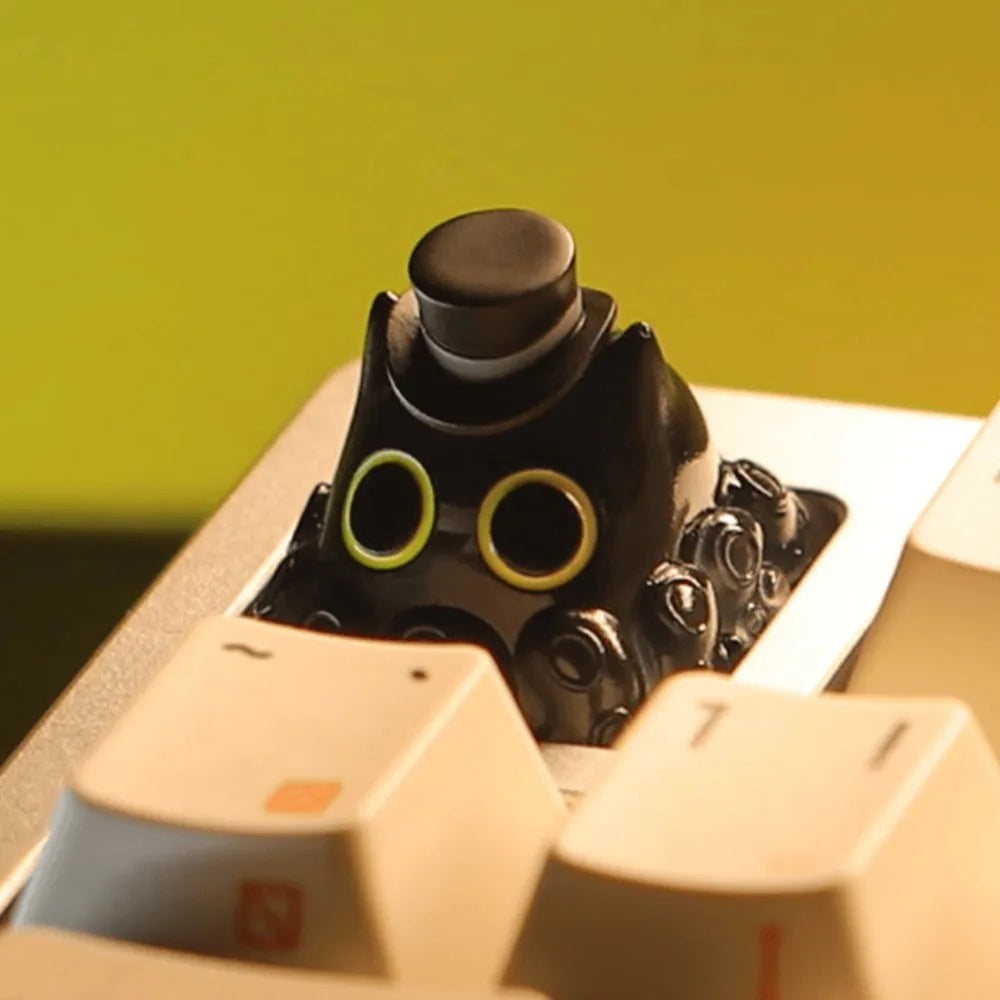 Black Cat ESC Keycap by KlickieKeyz