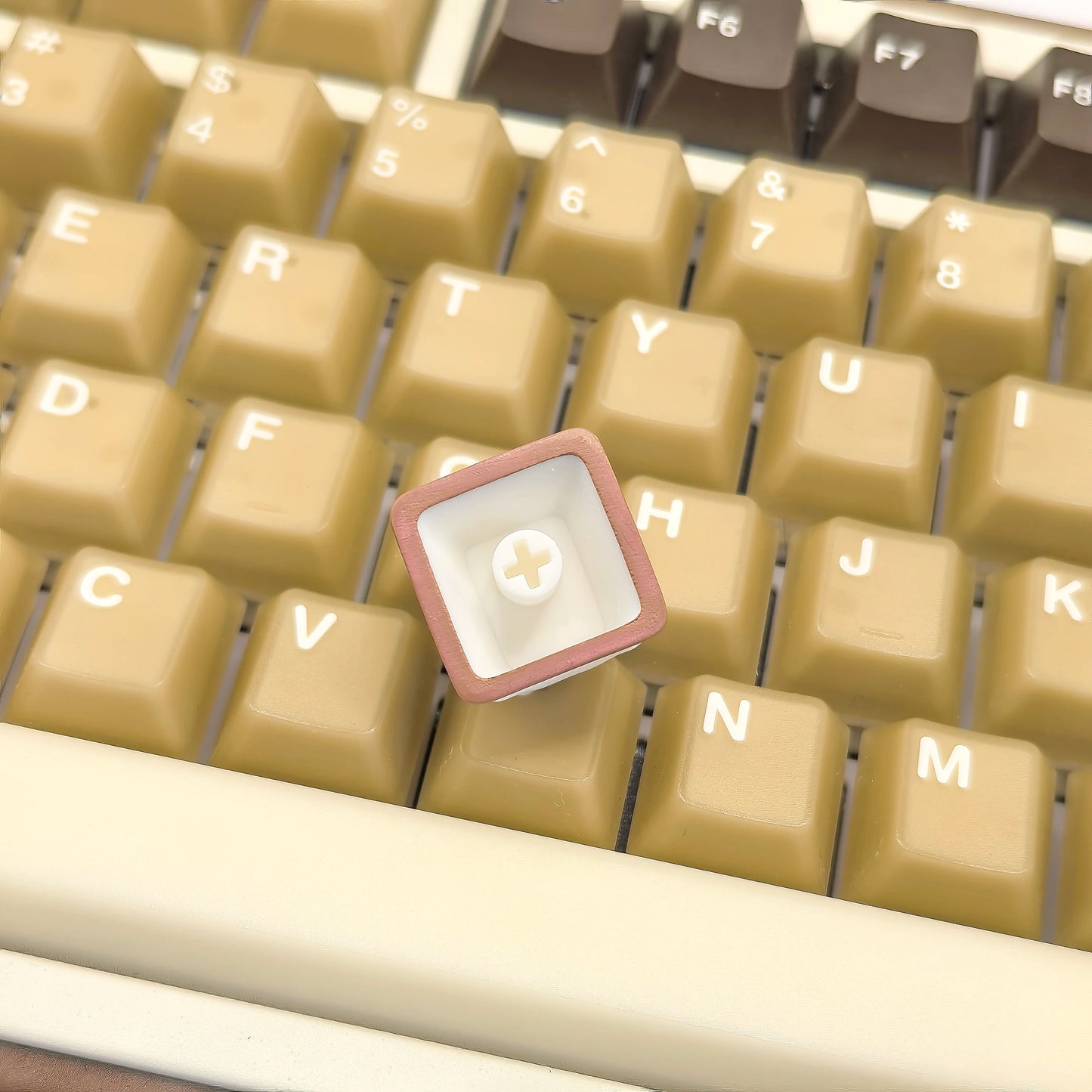 Bongo Cat ESC Keycap by KlickieKeyz